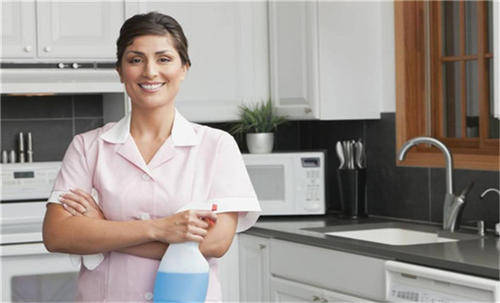 三心家政丨2020年家政行業市場規模超8782億元 家政服務行業大有可為