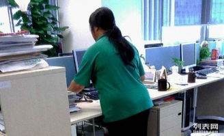 專業(yè)鐘點(diǎn)工與小時工 以周到服務(wù)贏得客戶滿意的家政新標(biāo)桿